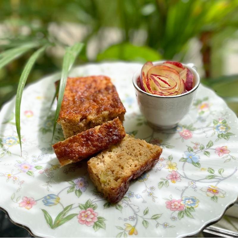 Apple Cinnamon Cake Main Image